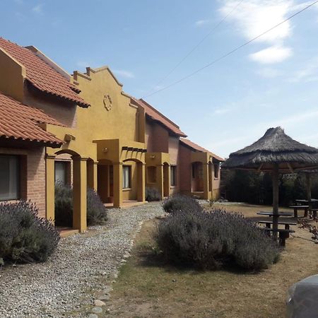 Barranca Del Indio Aparthotel Villa de Merlo Bagian luar foto