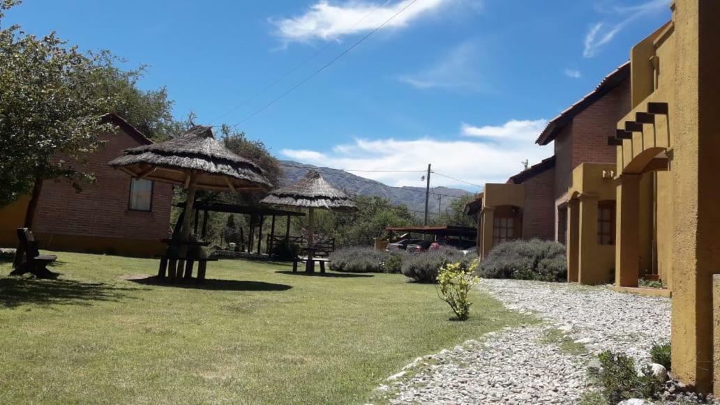 Barranca Del Indio Aparthotel Villa de Merlo Bagian luar foto